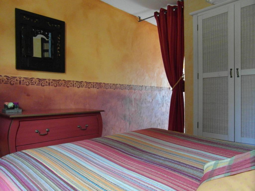 Chambres D'Hotes Domaine De Compostelle Casteide-Candau Chambre photo